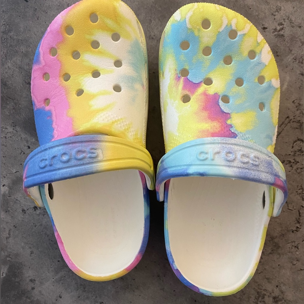 Crocs tie dye NEW size 13